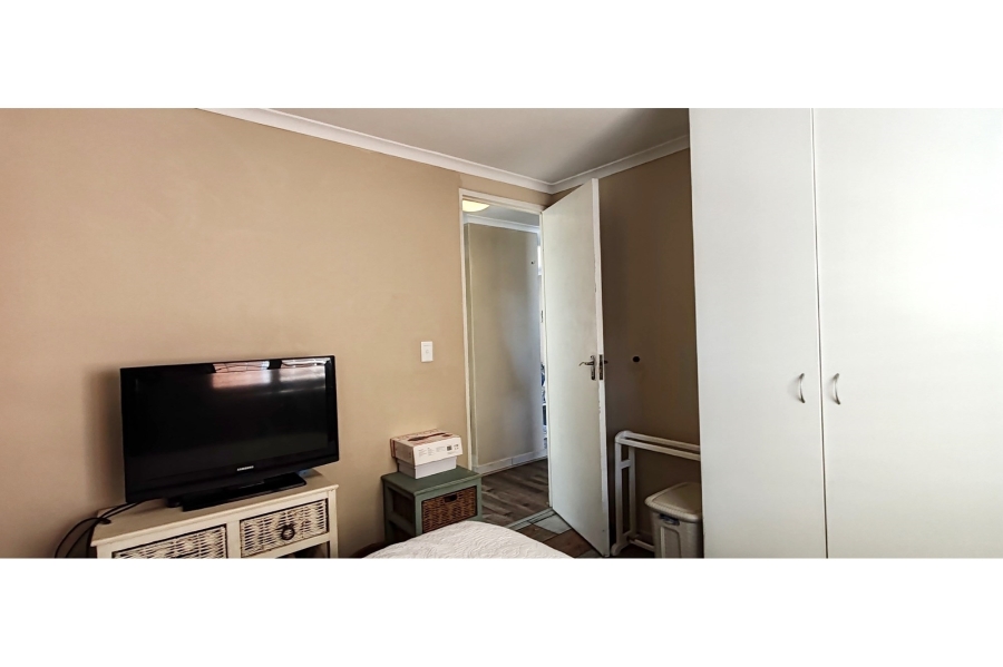 2 Bedroom Property for Sale in Muizenberg Western Cape